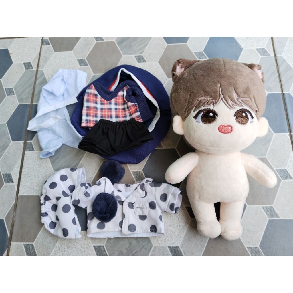 BTS V jungkook j hope jin doll  20 cm