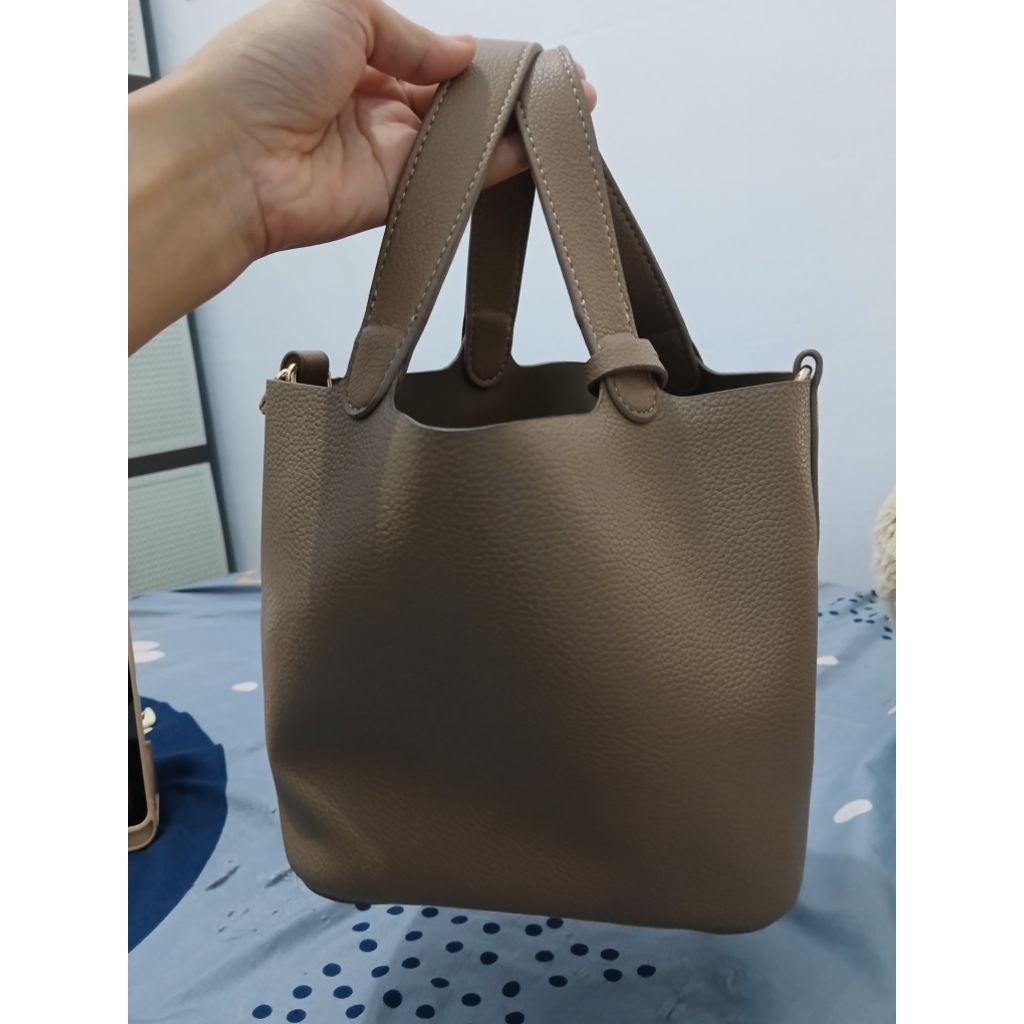 PRELOVED TAS AGE FREE Jennie Bag Bucket Bag Hand Bag Tas Wanita
