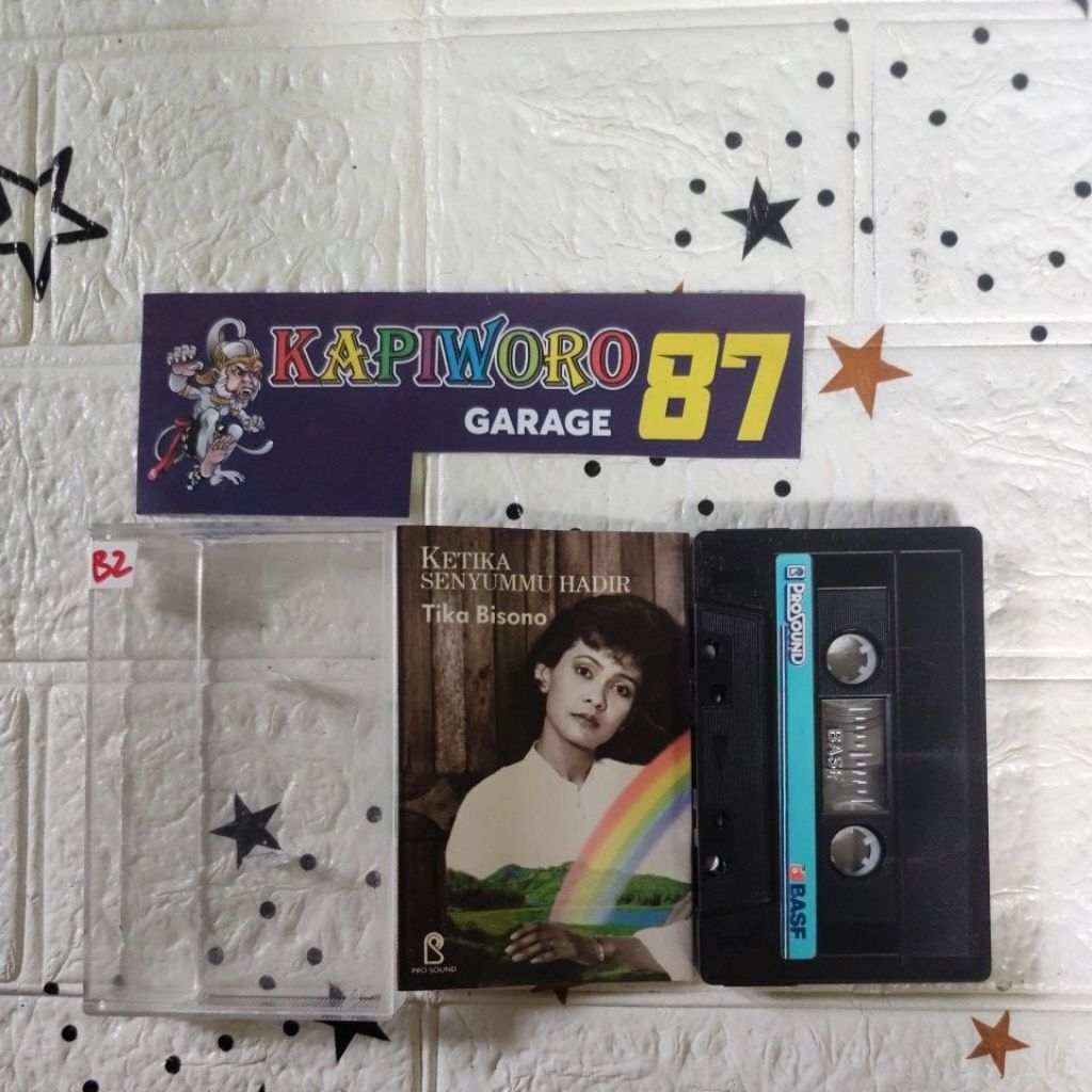 KASET PITA,,,,KETIKA SENYUMMU HADIR TIKA BISONO