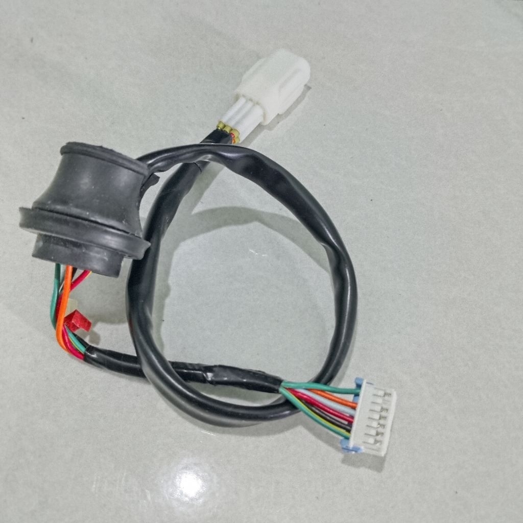 Soket Socket Lampu Stpo Stoplamp Belakang Stylo 160, Soket Lampu Rem Belakang Stylo 160