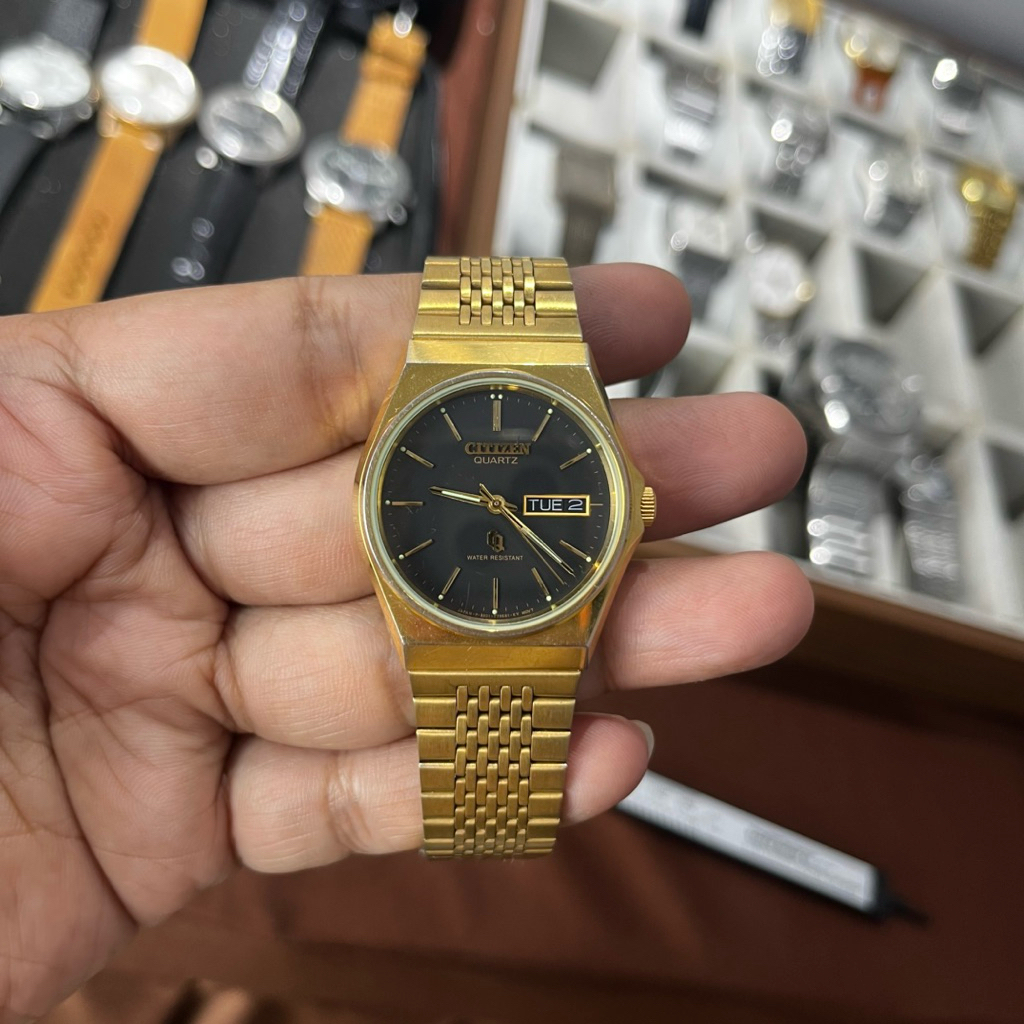 Citizen Cryston Vintage Black Dial 1980's