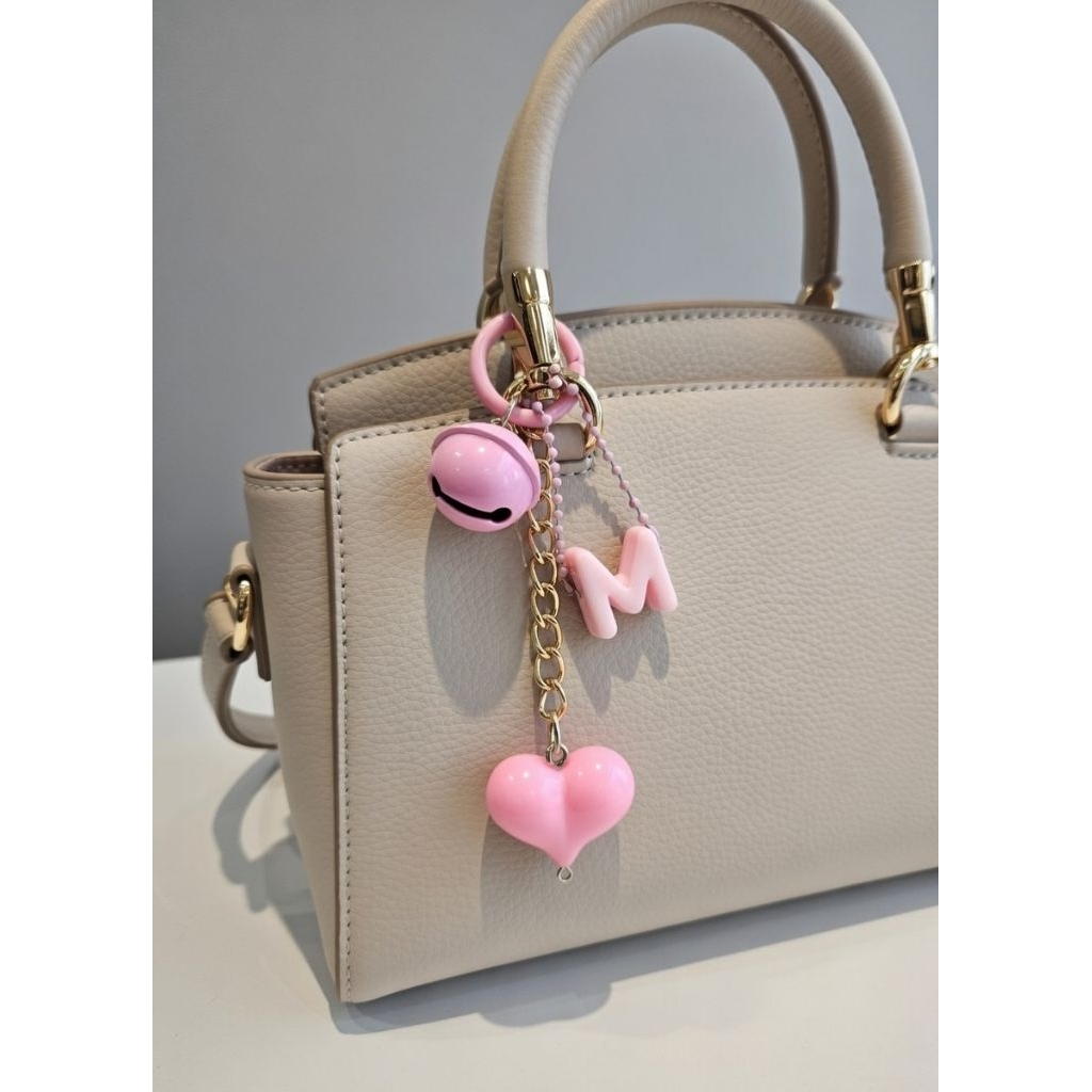 celine bag charm free inisial / bagcharm lucu / bagcharm love / bag charm premium / gantungan tas / 