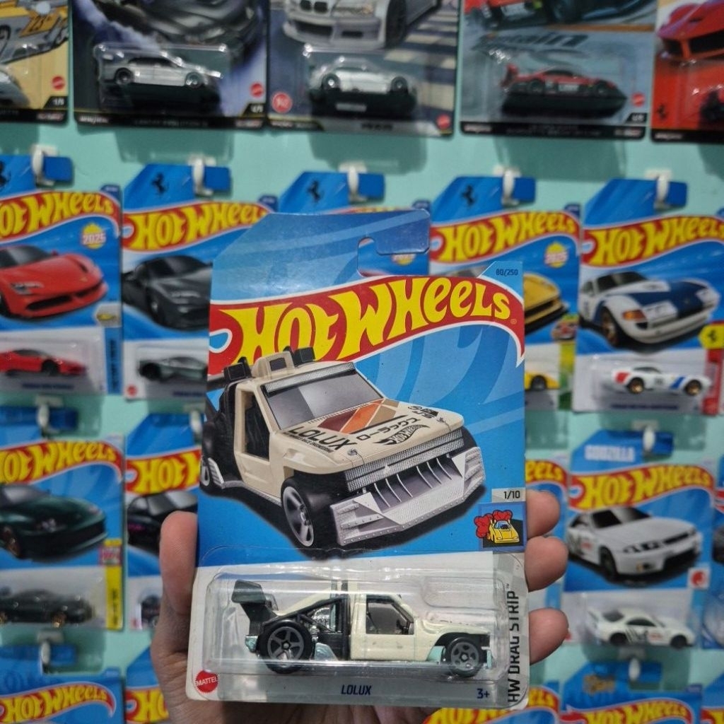 HOT WHEELS LOLUX WHITE