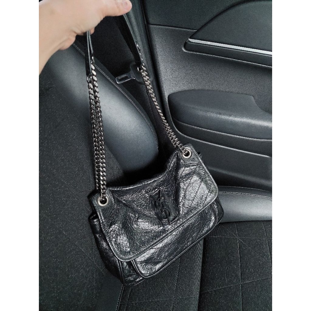 Tas fashion Bal'3n hitam