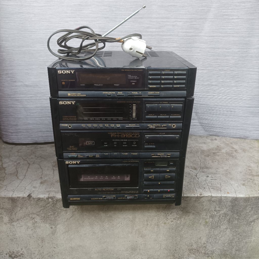 radio jadul head ampli sony FH-919CD