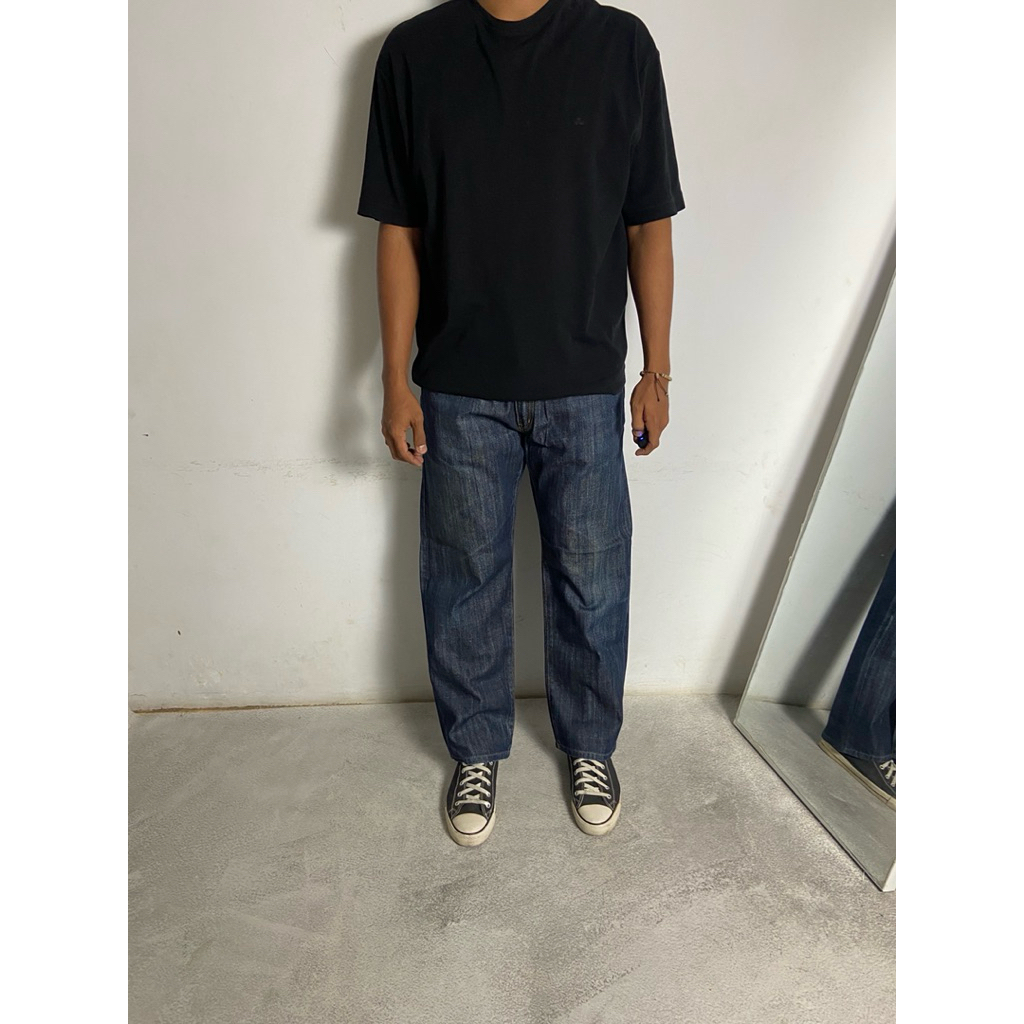 UNIQLO CLASSIC INDIGO JEANS