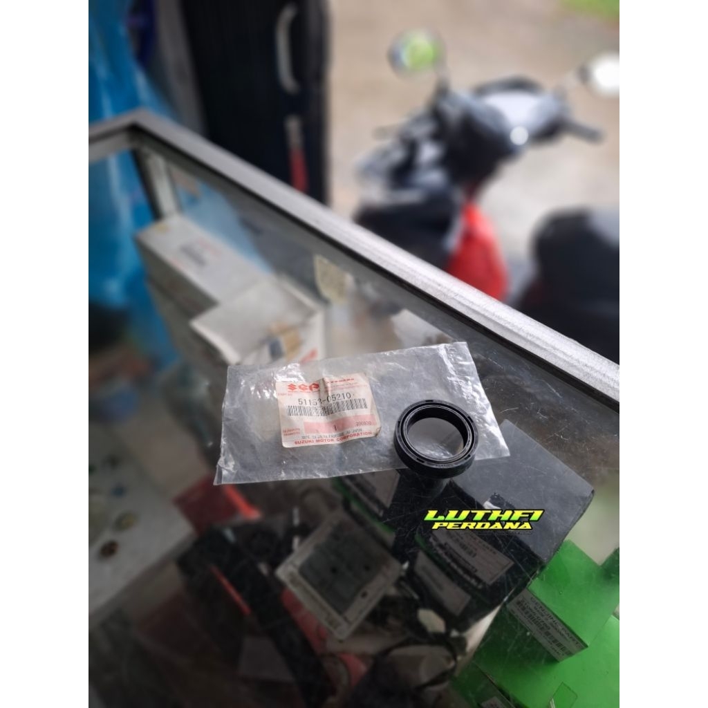 SEAL OLI SHOCK DEPAN SUZUKI TS ORIGINAL SUZUKI