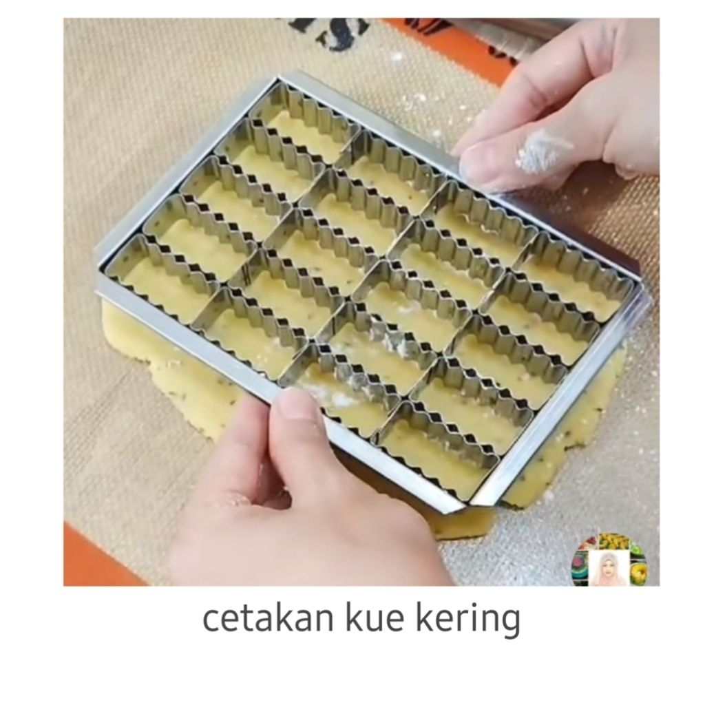 cetakan kue kering/ cetakan kue kering gerigi