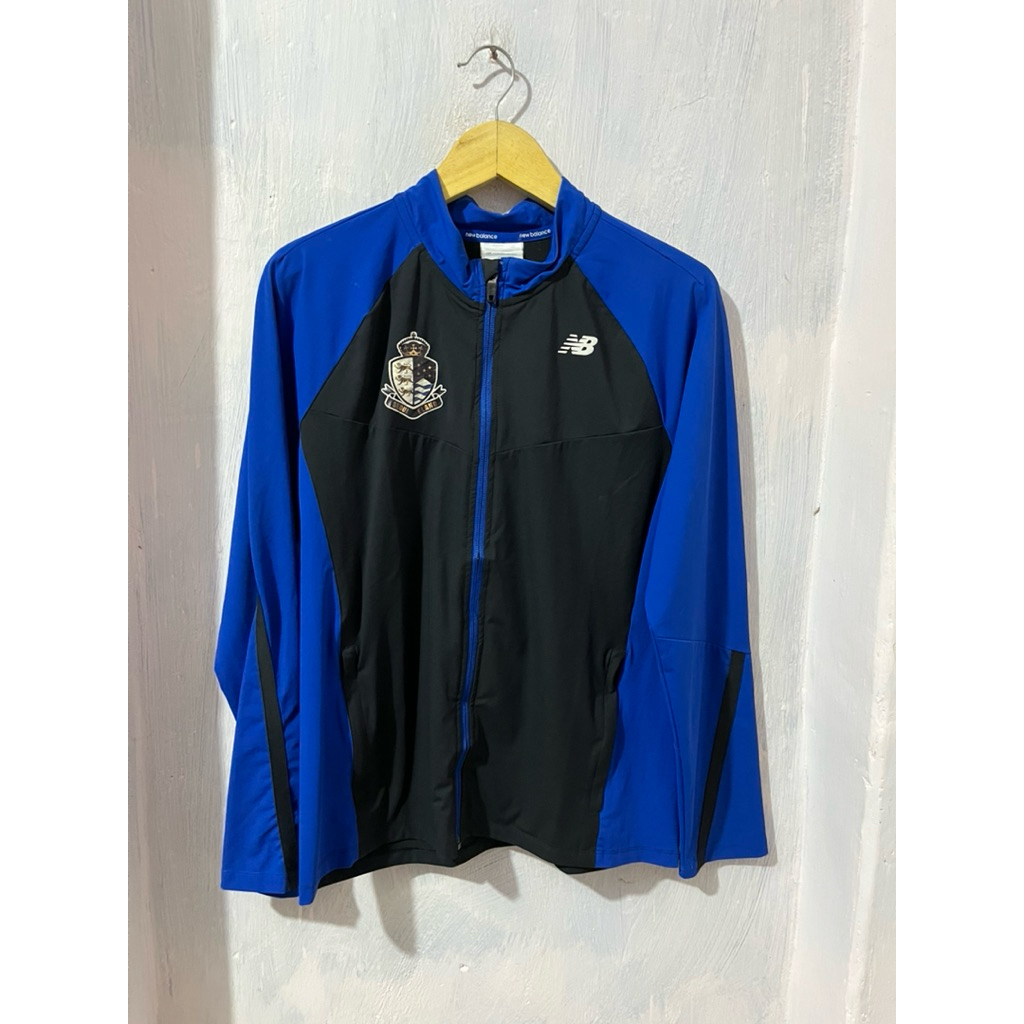 Jaket New Balance