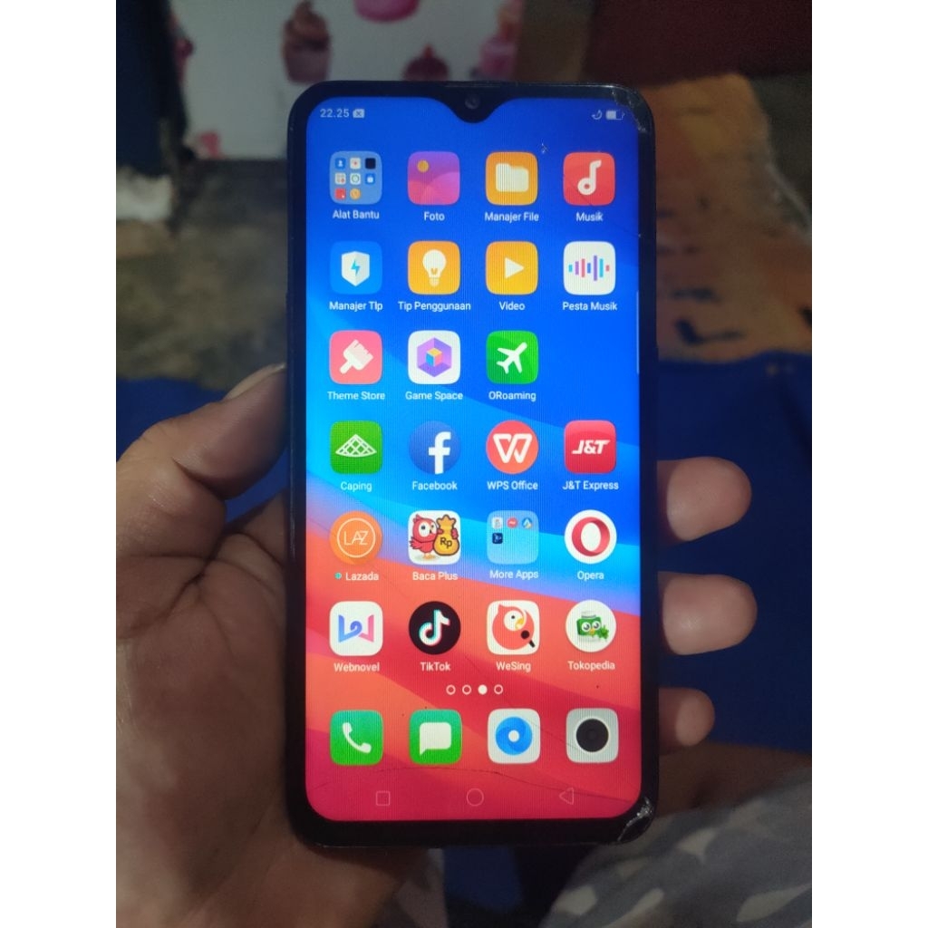 oppo a5s ram 3/32 mentok di logo kalo di teken ic cpu masuk menu itu Poto waktu masuk menu..kaca ret