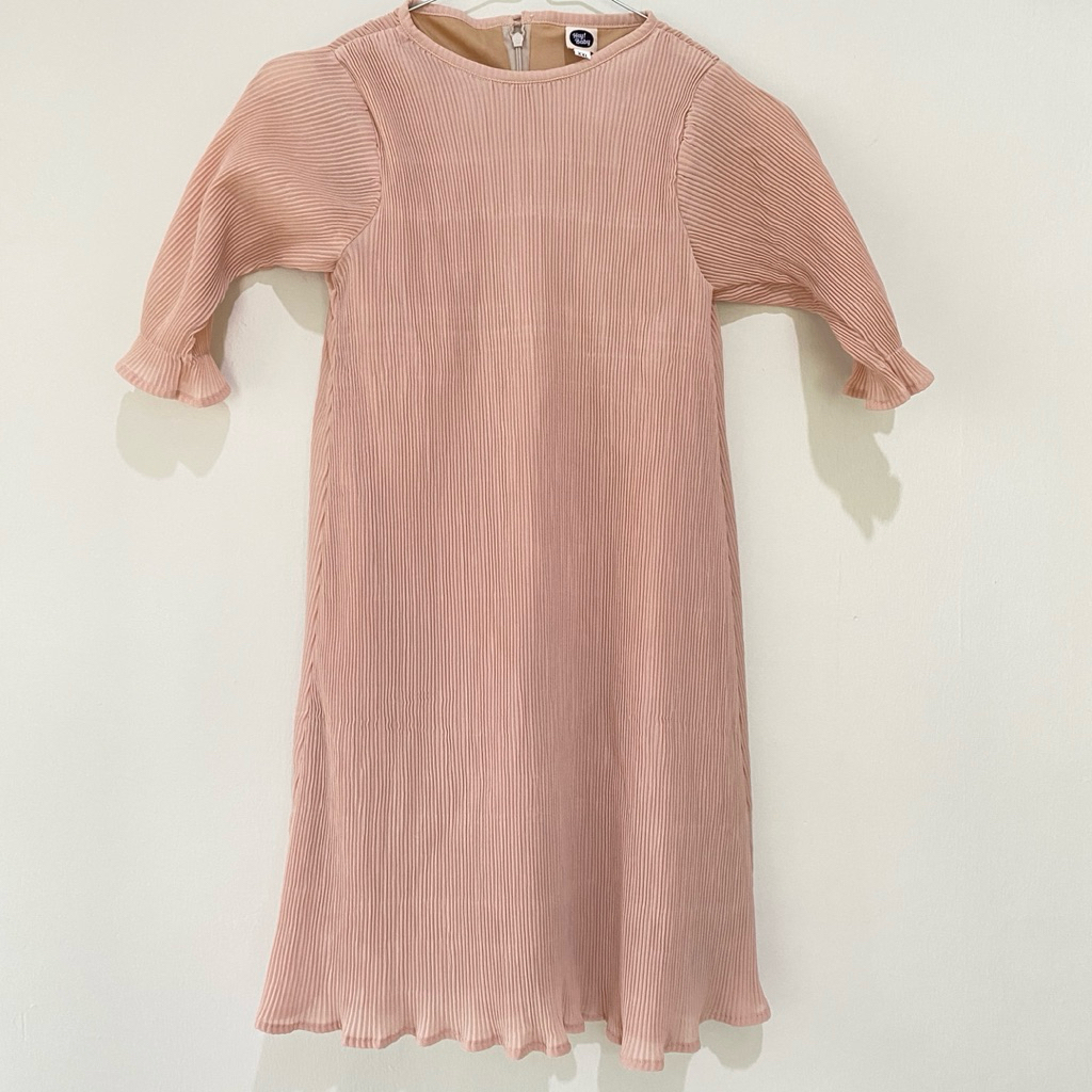 dress plisket anak