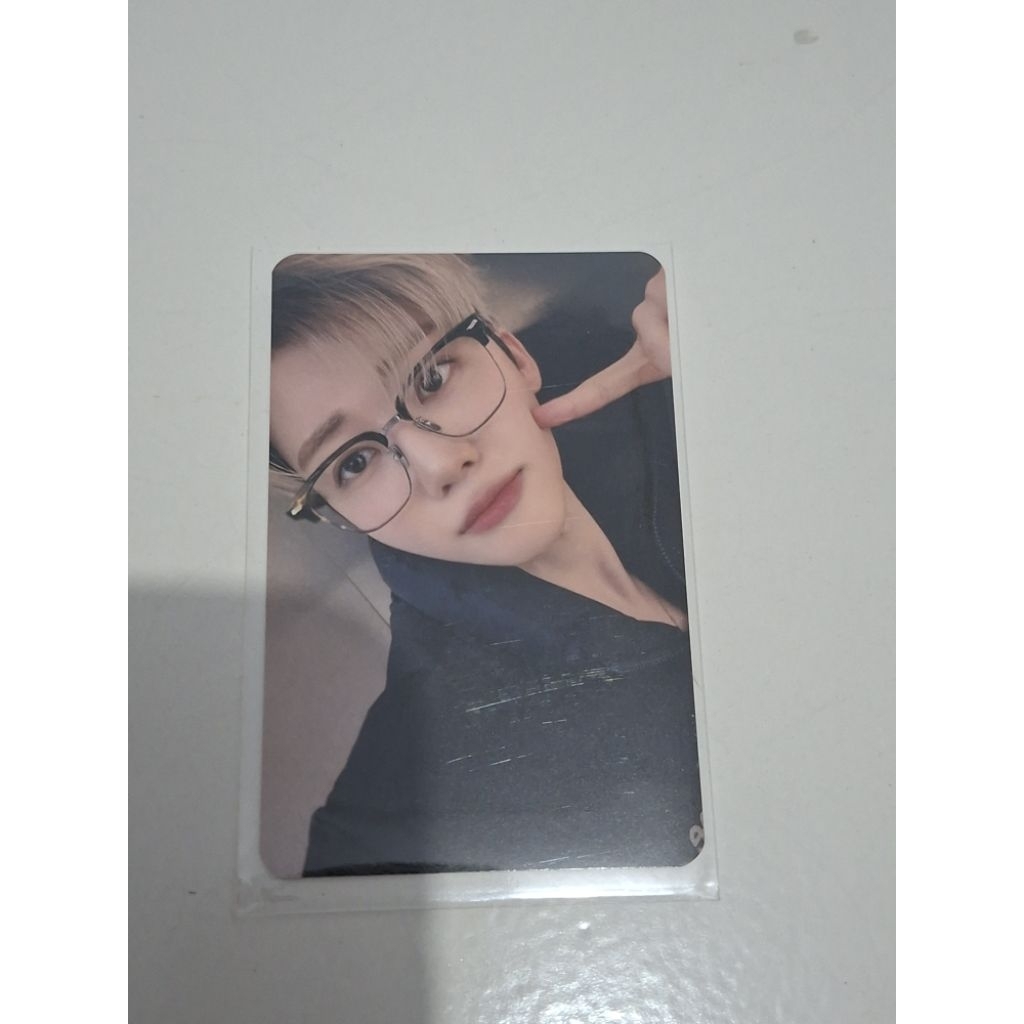 JAEMIN KACAMATA MARK DAGU RENJUN JENO BTTF BIU MAKESTAR JINDONG KTOWN4U VCE PC PHOTOCARD