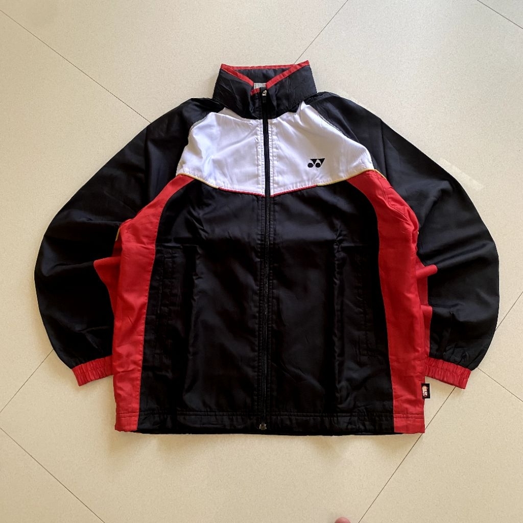 vintage windbreaker yonex L