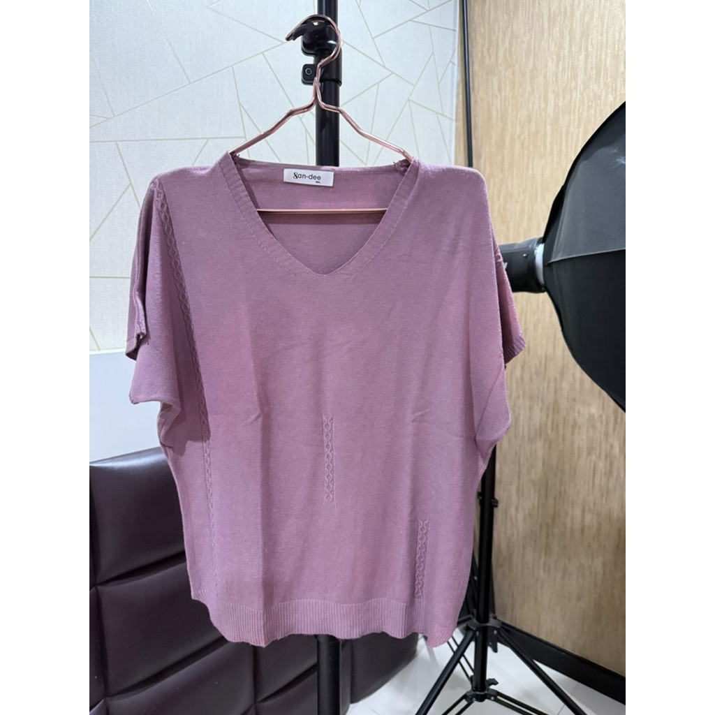 Preloved Atasan Rajut Knit Wanita Ungu