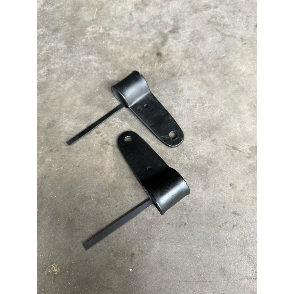 Kupingan Lampu Depan Dt100