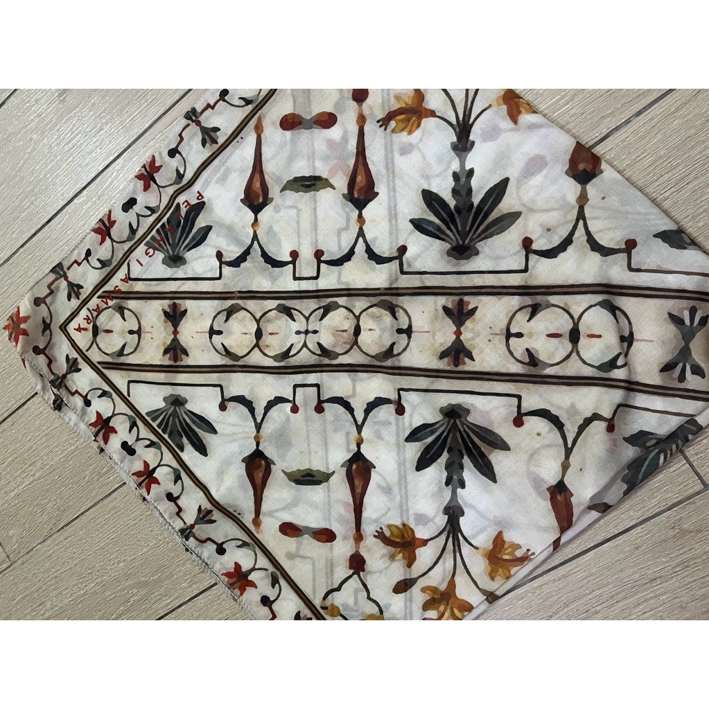 preloved hijab pelangi asmara priyanka scarf