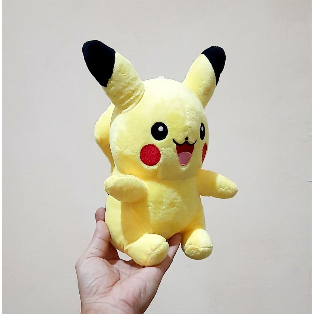 Boneka Pika Happy Gemoy Size 20 cm/ Boneka Pikachu/ Pokemon