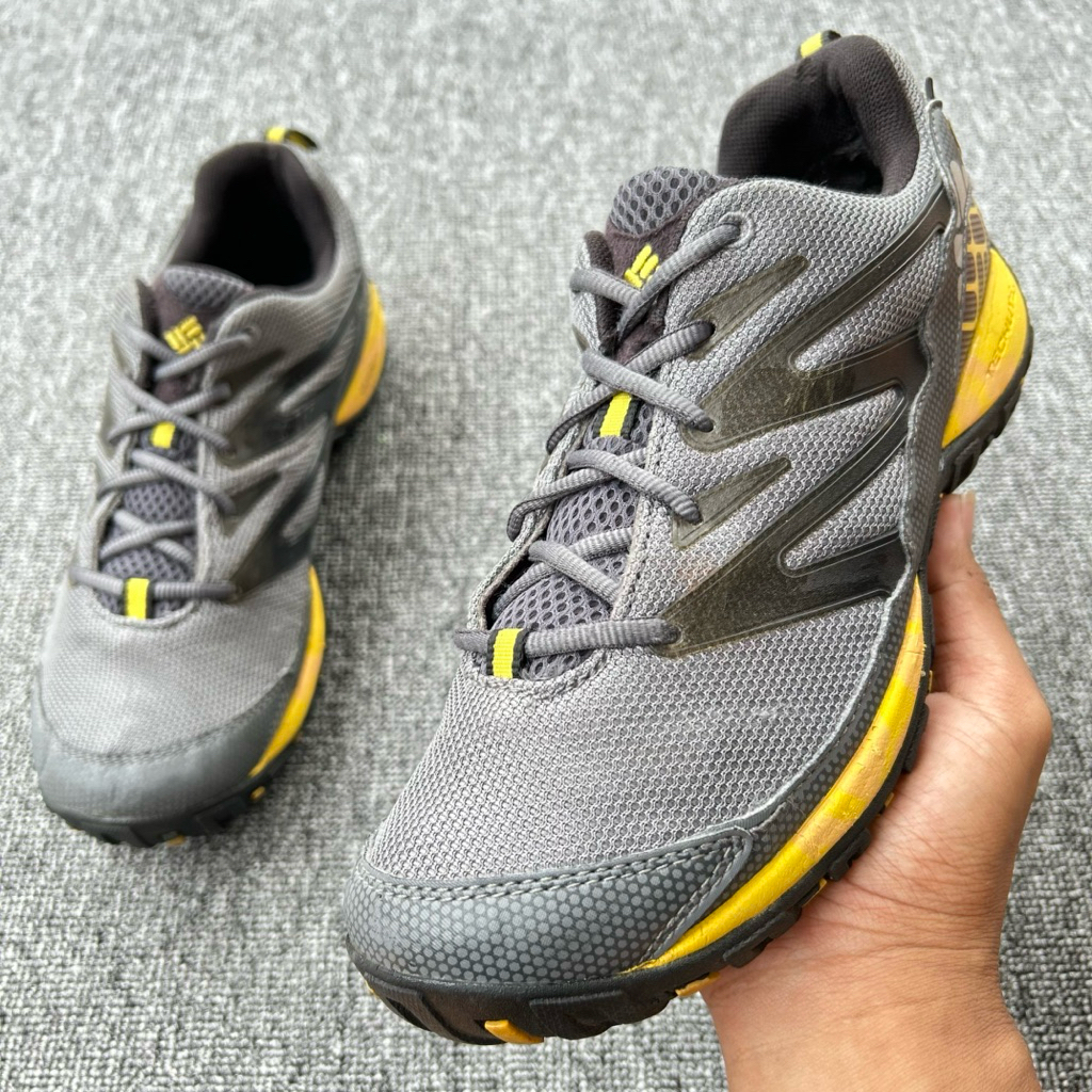 Hiking COLUMBIA Techlite Out Dry Size 40 Insole 25 cm