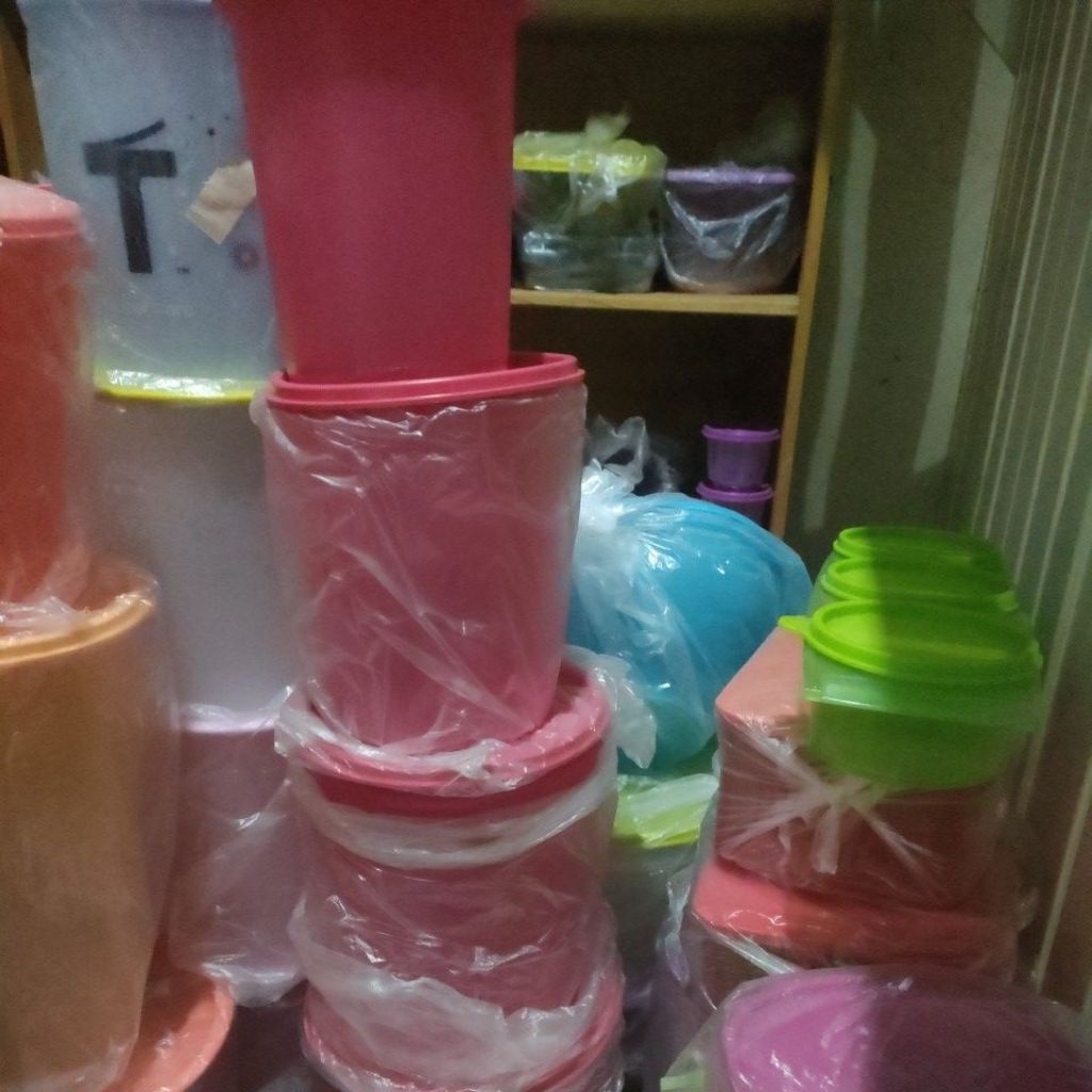 Deco Canister Pink Tupperware