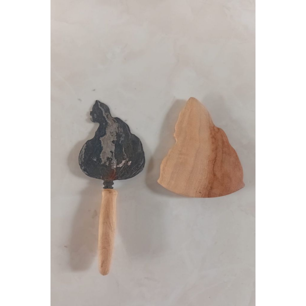Keris Semar besi Lawas Kecil Kayu Timo