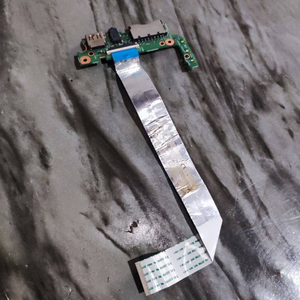 Port USB port usb Original laptop Asus A451