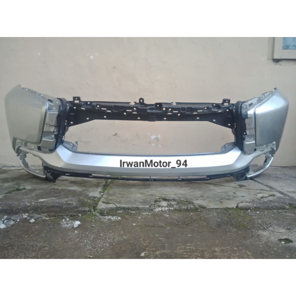 Bumper Bemper depan Mitsubishi Pajero Sport Tahun 2015 2016 2017 2018 2019