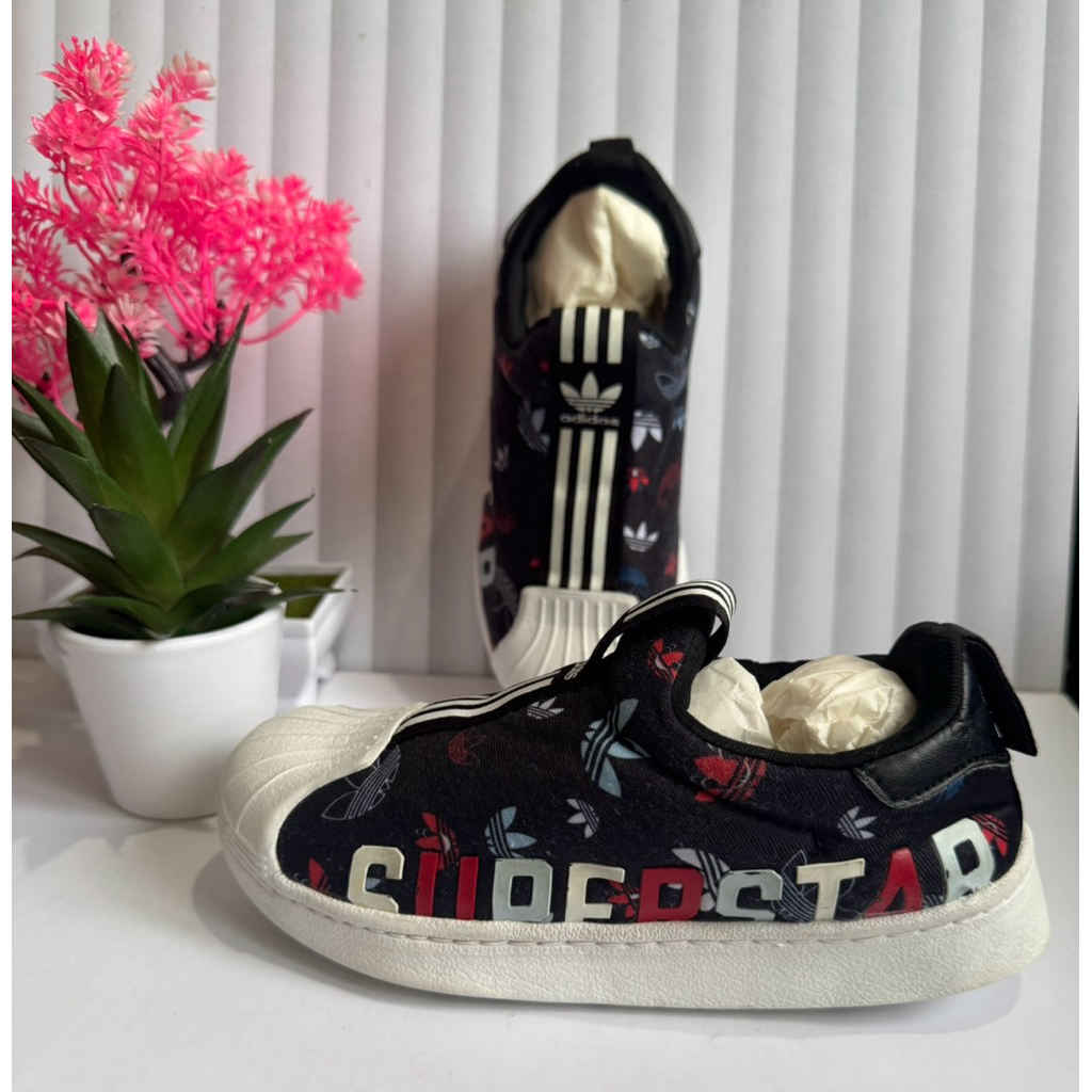 Sepatu Anak Adidas Kids Superstar Size 31 Insole 18.5-19cm Warna Hitam Bermotif Preloved/Second