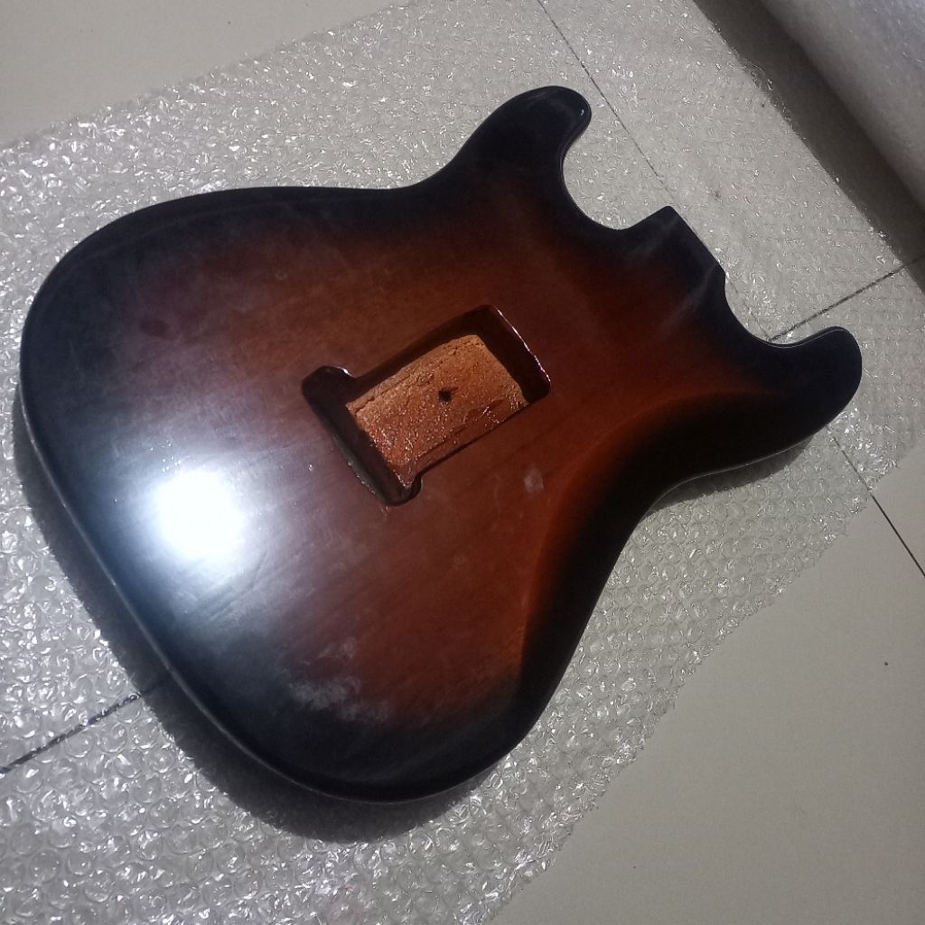 Body Guitar Stratocaster