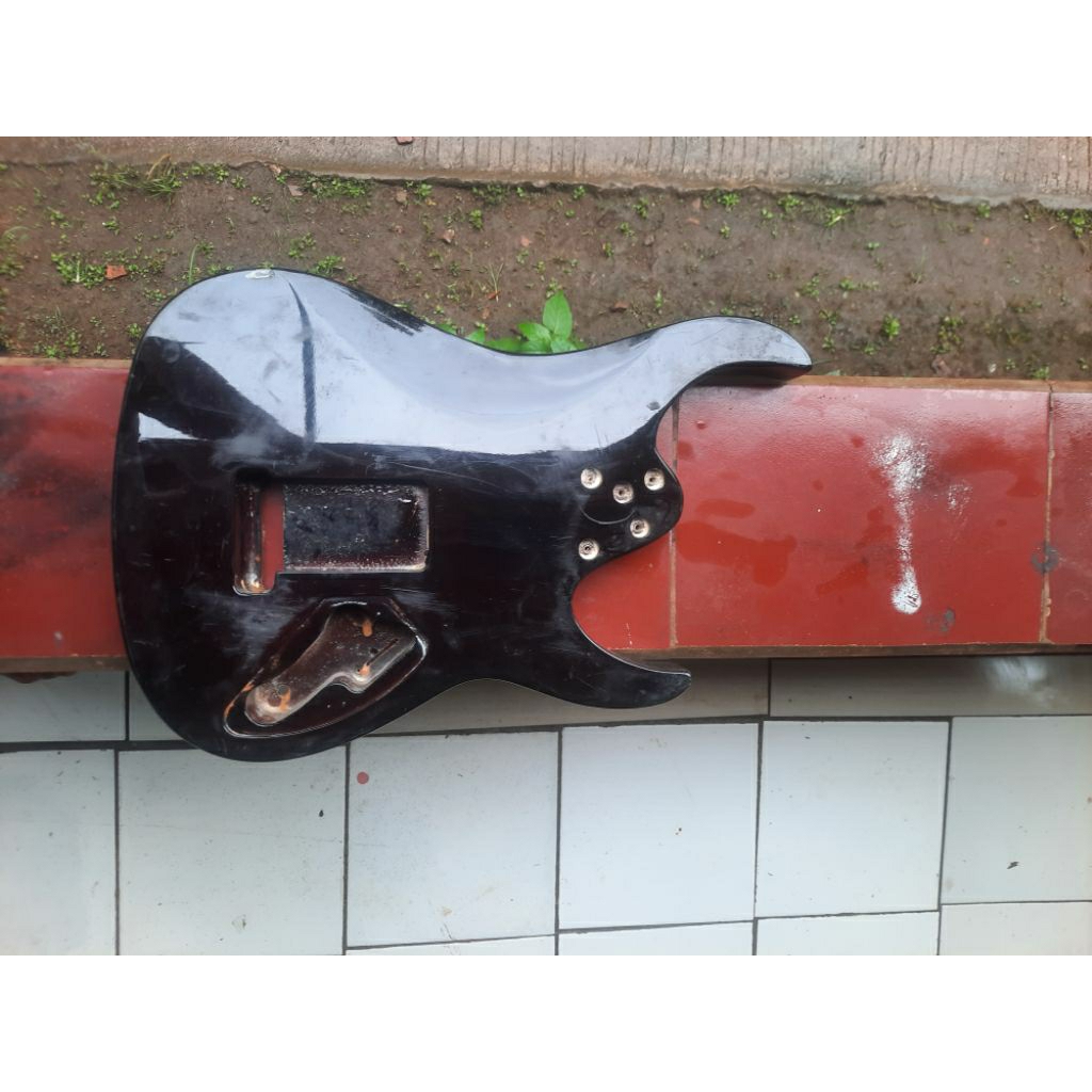 Bodi gitar spear 8 string kidal