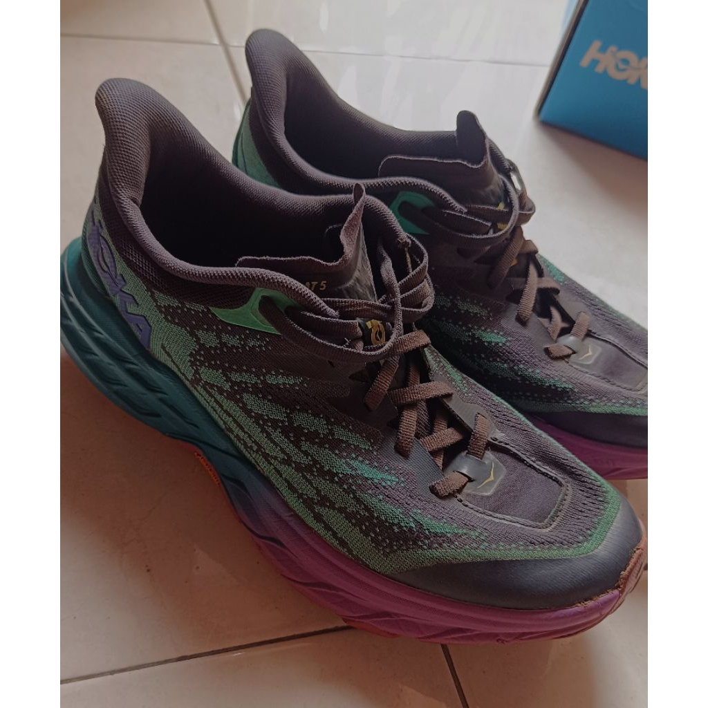 Hoka Speedgoat 5