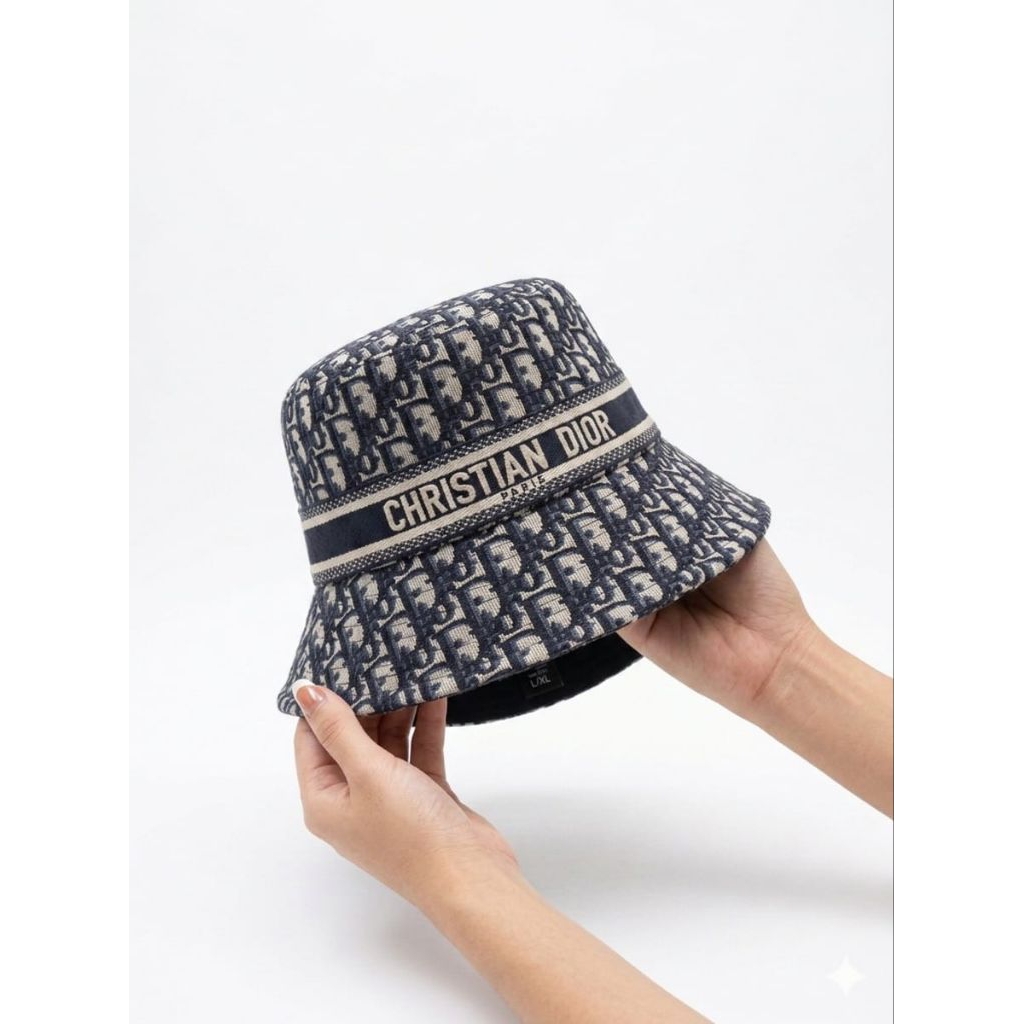 TOPI BUCKET UNISEX , CD PRELOVED,TOPI BUCKET CHRISTIAN DIOR