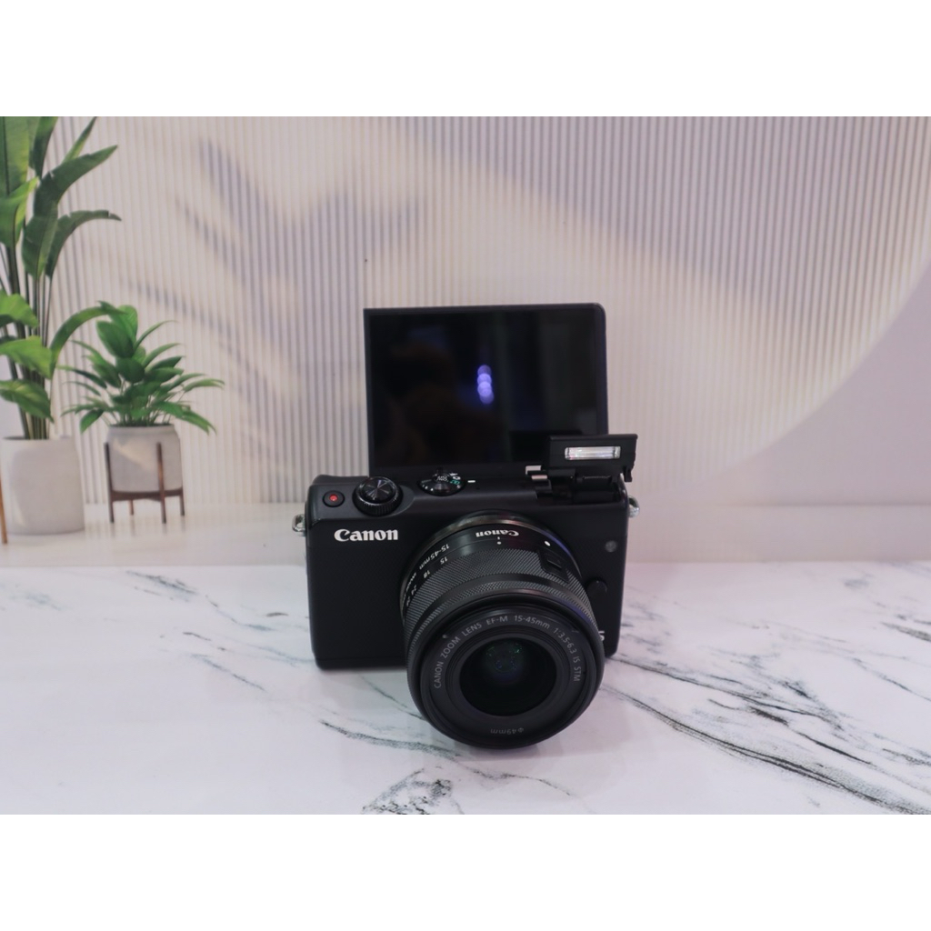 Kamera mirrorlless canon m100