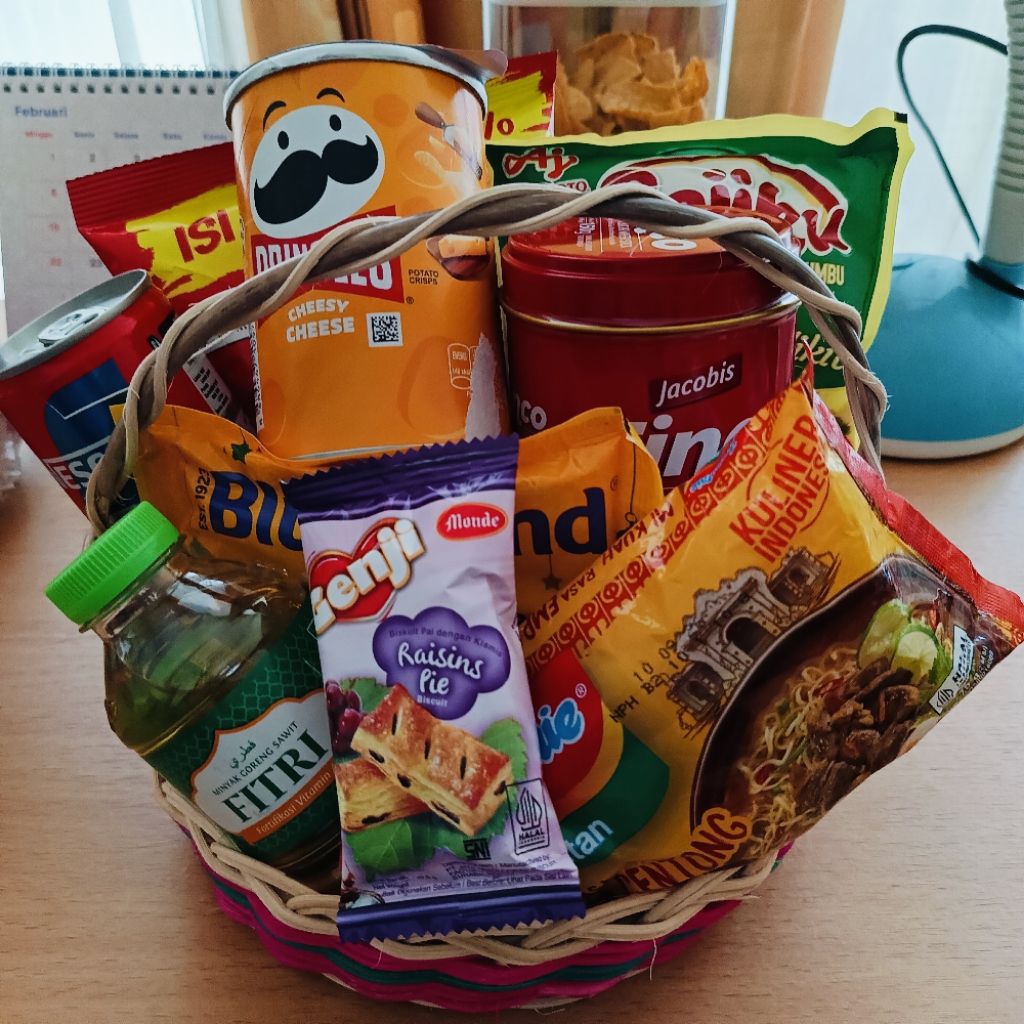 Keranjang Lebara , Parcel Lebara. Murah LEBARAN HAMPERS| Mini hamper,Bucket Boneka, bucket  bunga, h