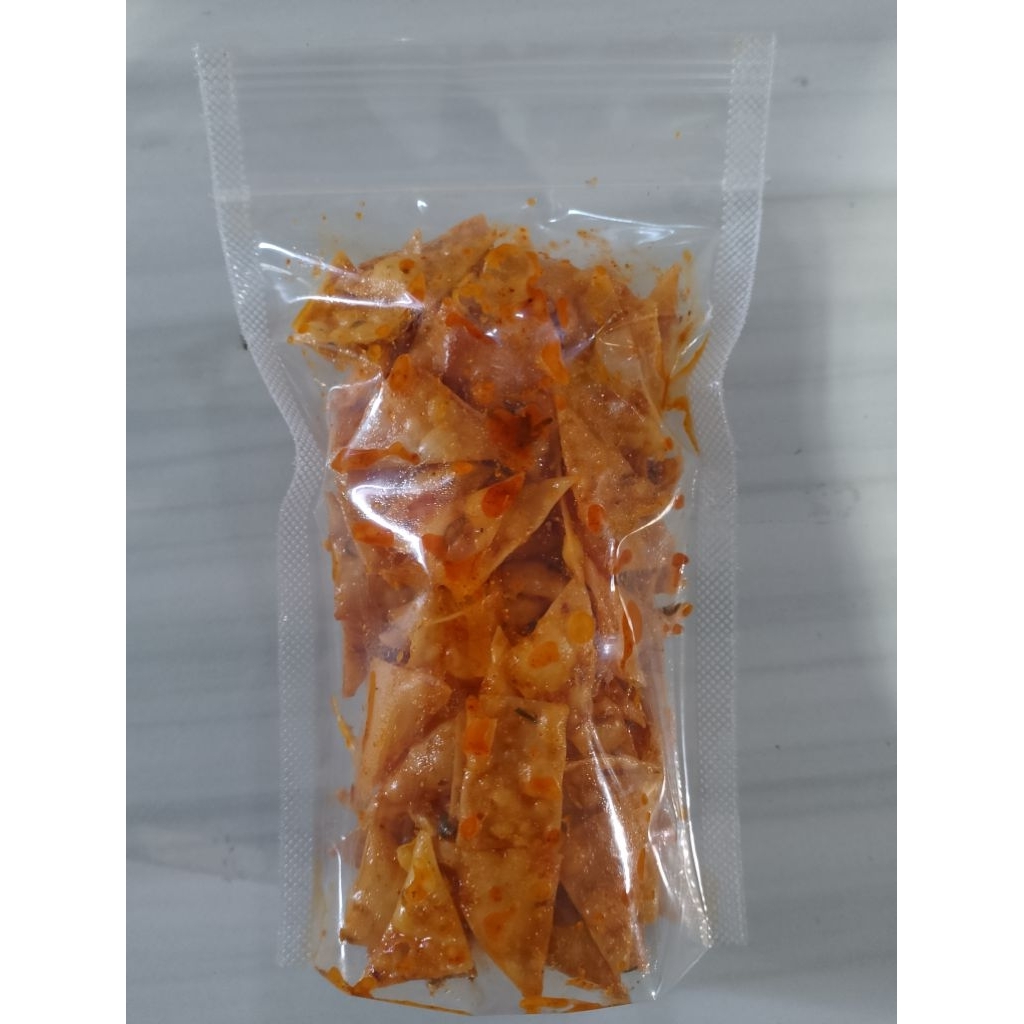Kripik pangsit 250g - asin gurih, pedas manis.