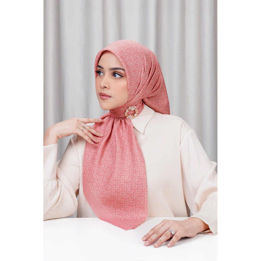 BUTTONSCARVES - SERIES TAPIS DE FLEUR