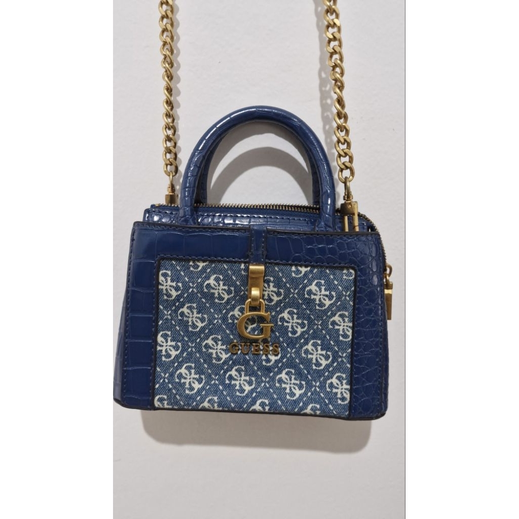 guess jeans sling bag mini