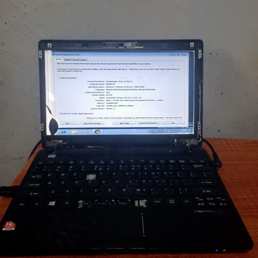 mobo/motherboard notebook Acer Aspire one 725 normal tested windows