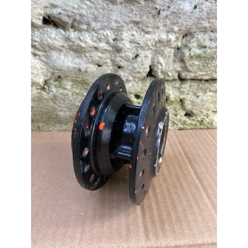 Tromol depan suzuki GT125 GT185 original copotan