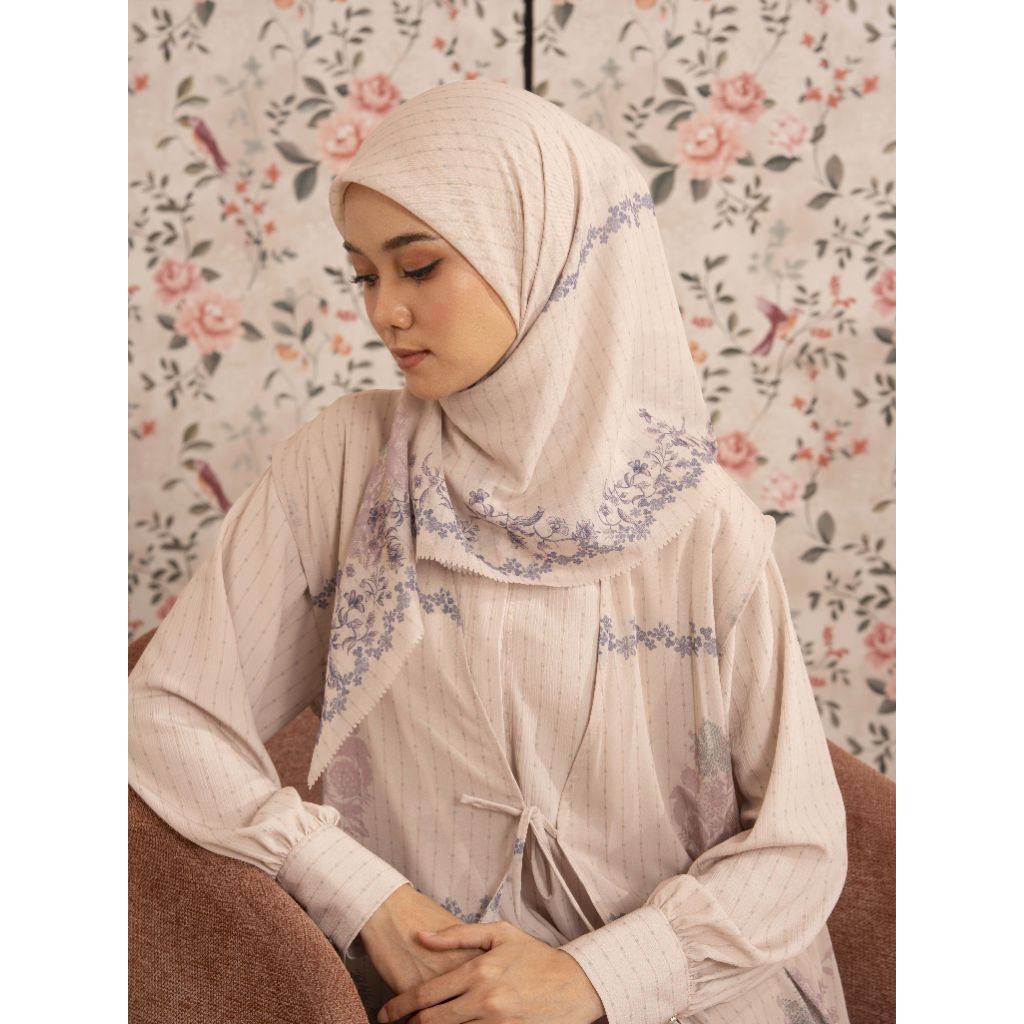Lumi Scarves - AlezaLabel | scarves | kerudung | raya collection | hijab | alezalabel