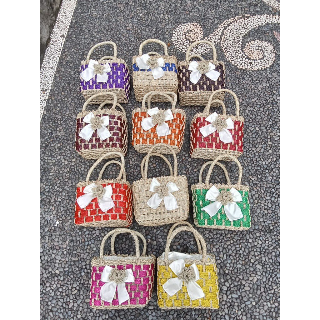 Tas Wanita / Tas Anyaman Pandan Bunga Warna