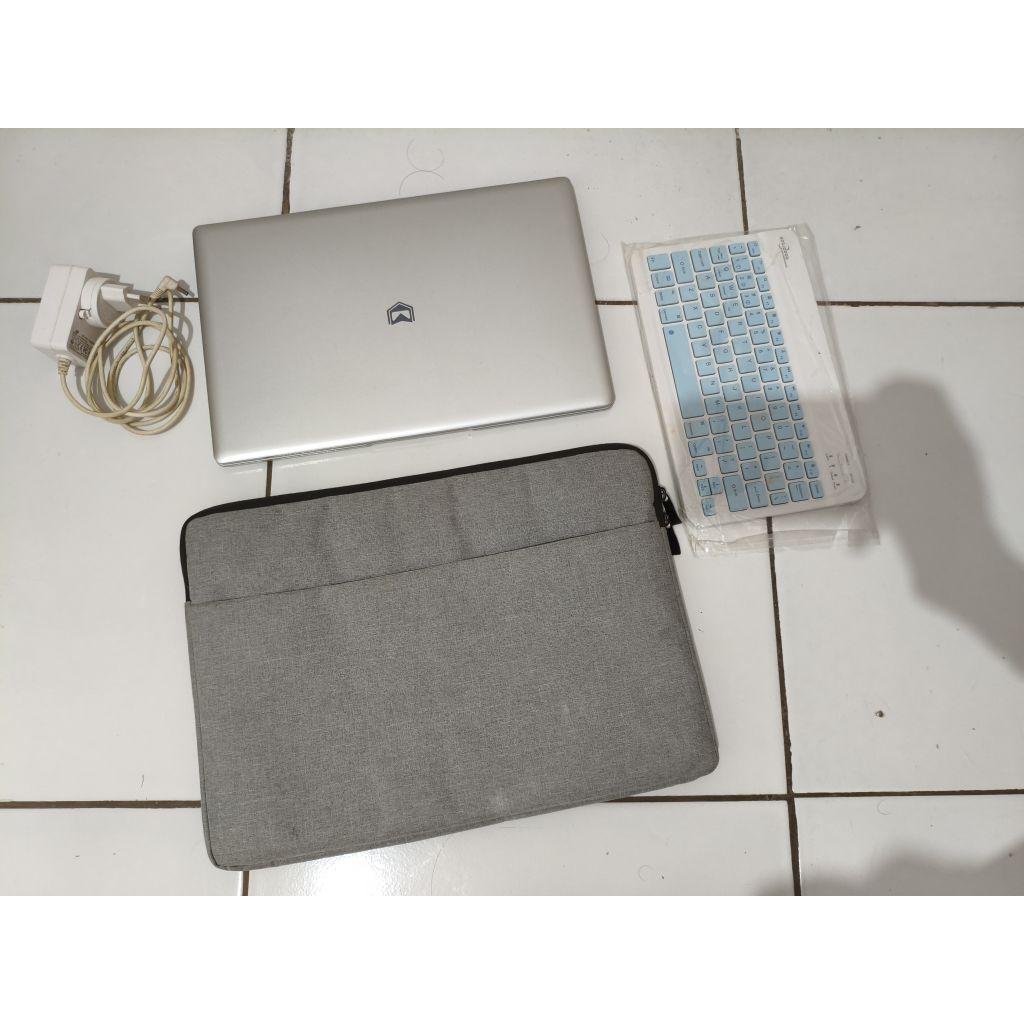 Laptop KUU Xbook 2