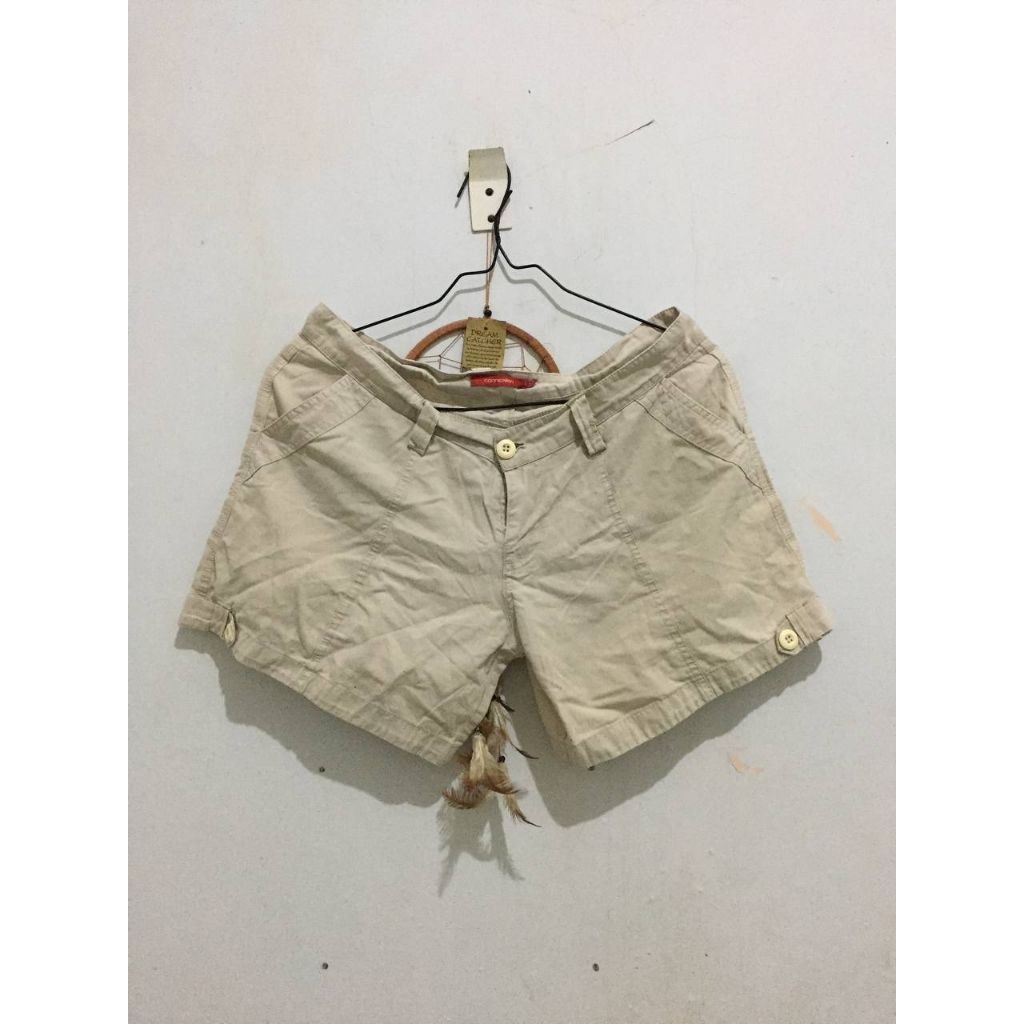 [preloved] celana pendek connexion ivory
