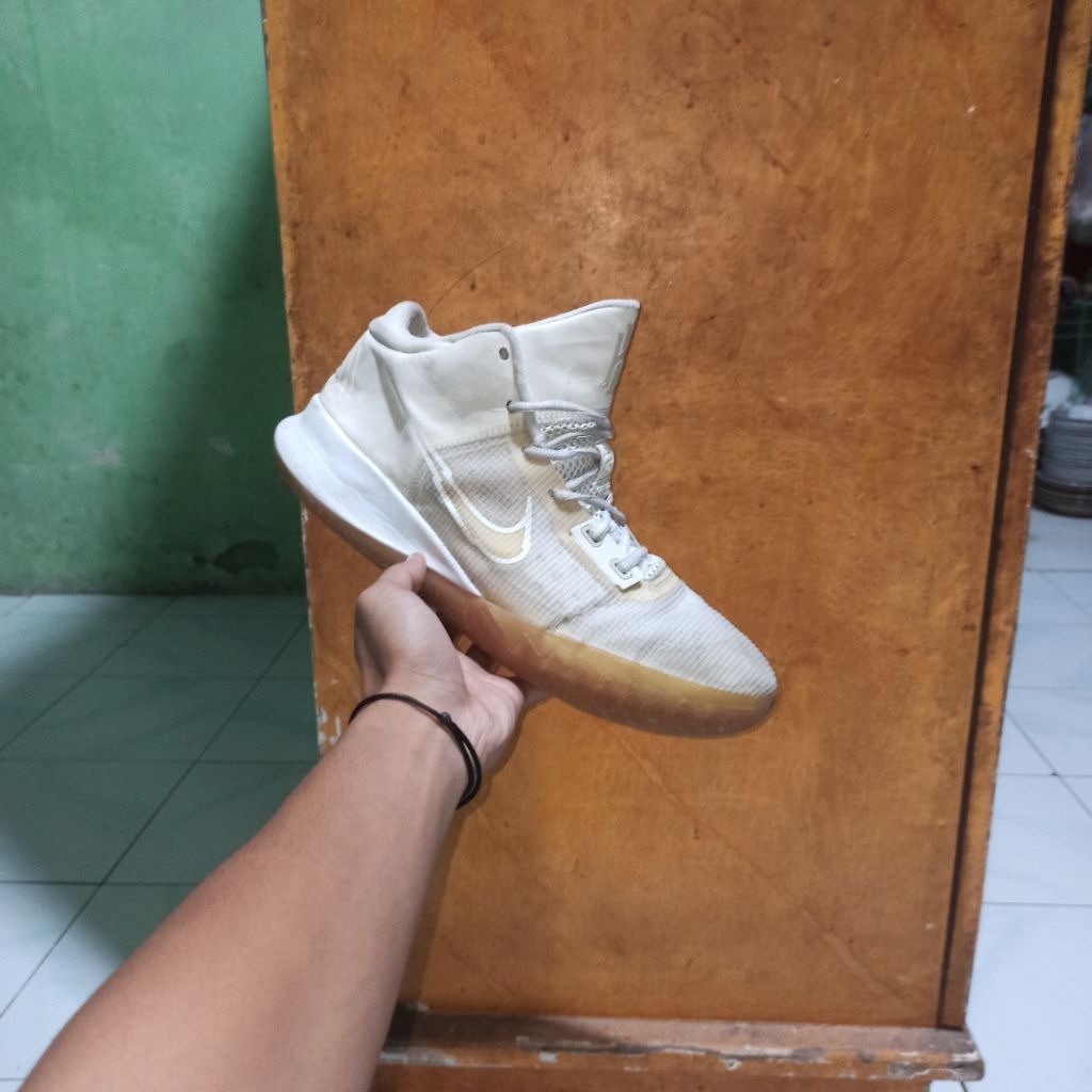 sepatu basket second kyrie flytrap 4 sz 46