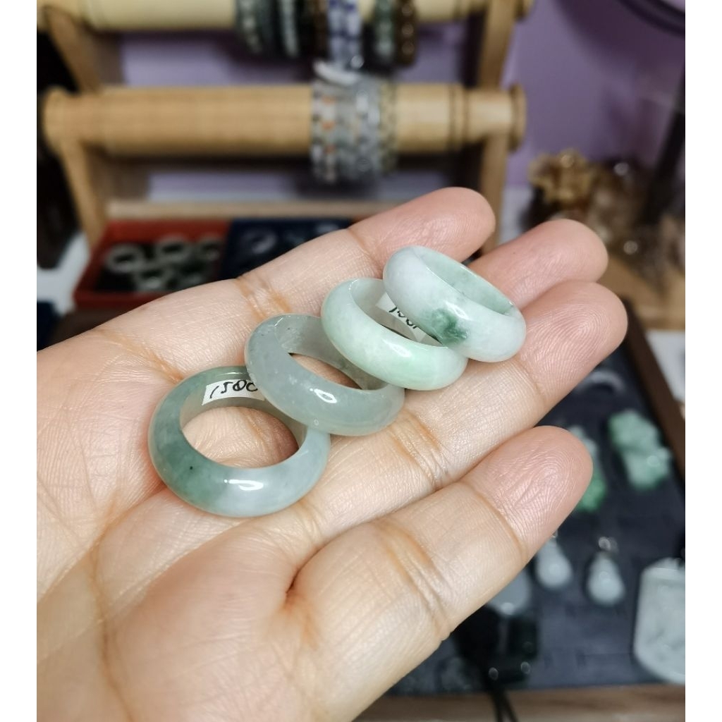 Cincin Giok (Sertifikat)