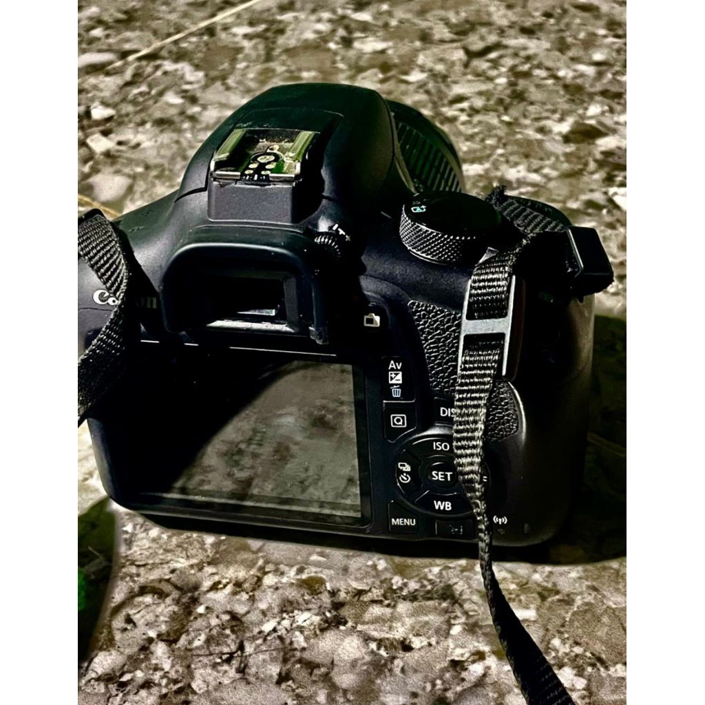 kamera_canon1300D_terbaru