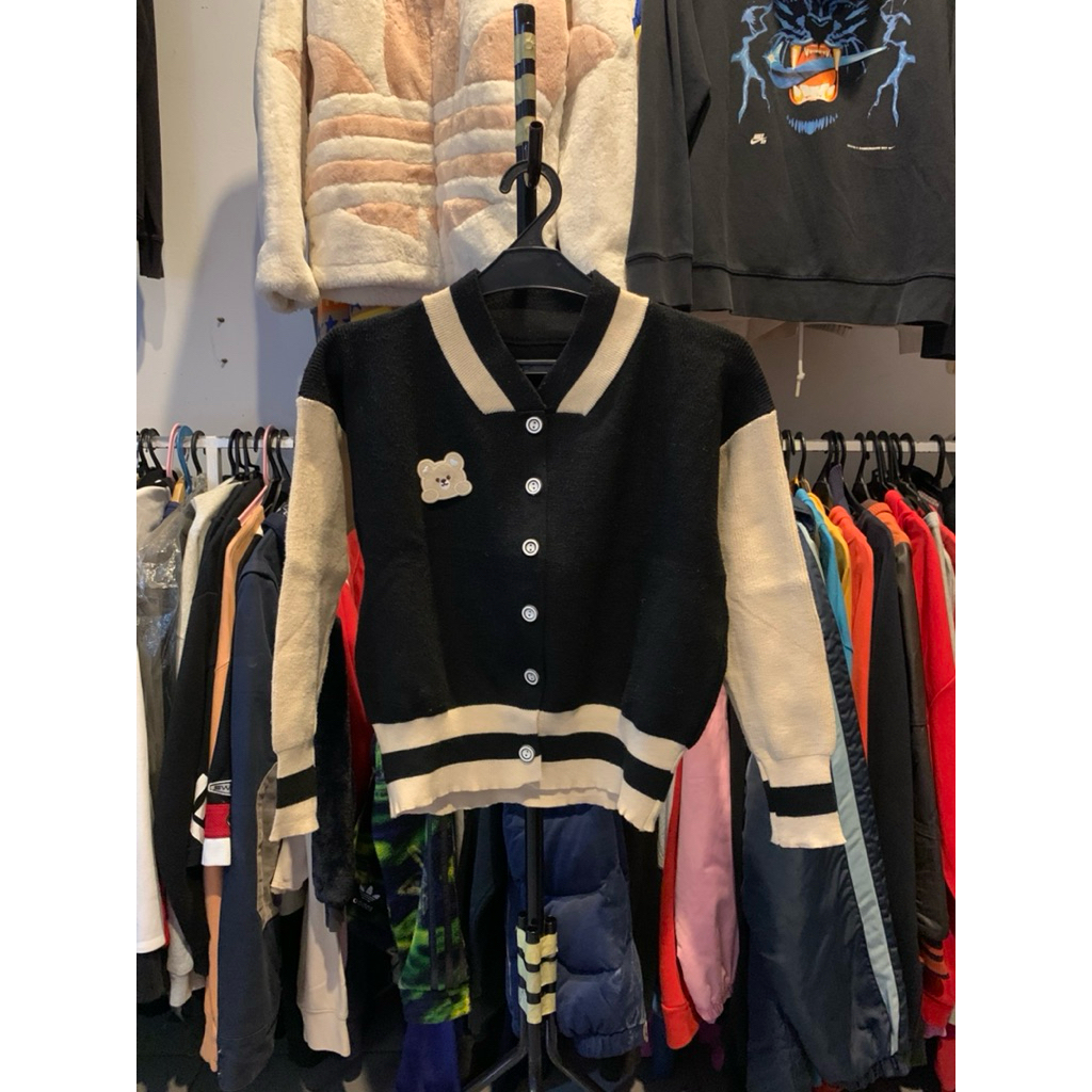 rajut motif beruang//rajut karakter//knitwear rare