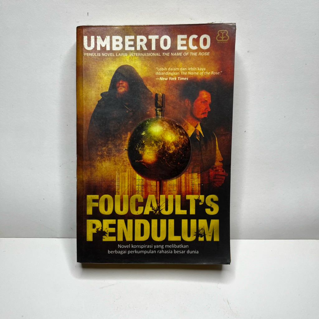NOVEL FOUCAULTS PENDULUM - UMBERTO ECO - NOVEL TERJEMAHAN - SASTRA DUNIA