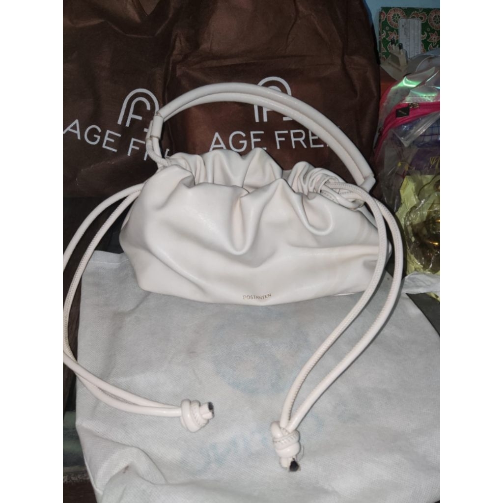 preloved/pl/second tas serut bostanten putih