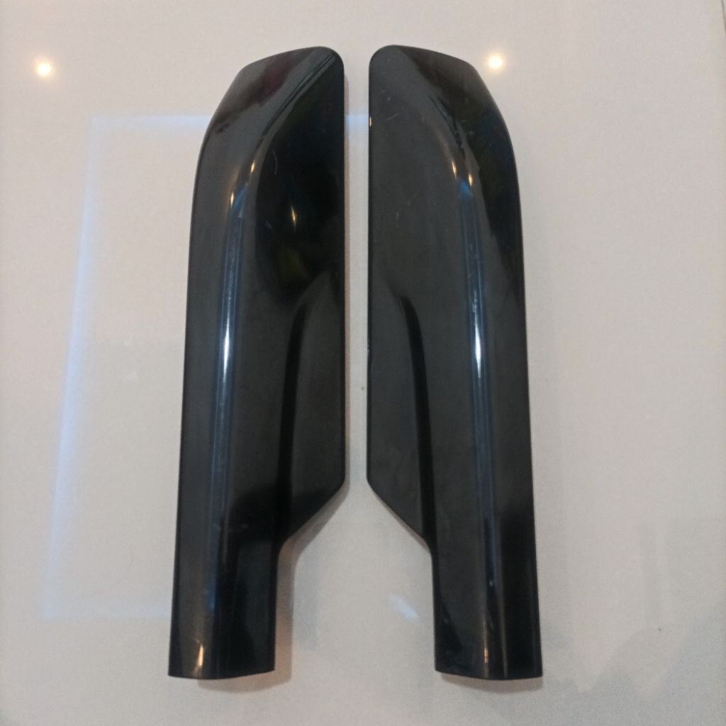 COVER TUTUP ROOF RACK / ROOF RAIL BAGIAN DEPAN MITSHUBISHI XPANDER ORIGINAL