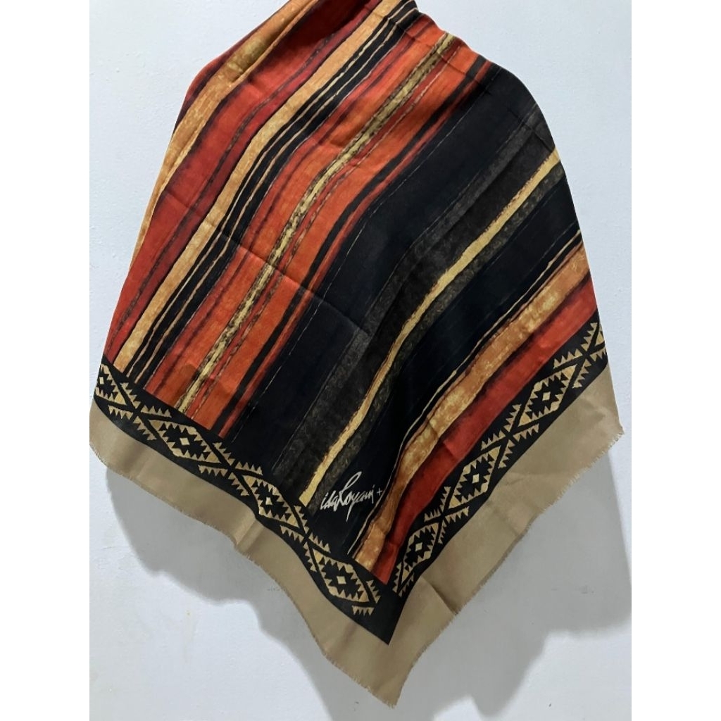 Ida Royani motif salur